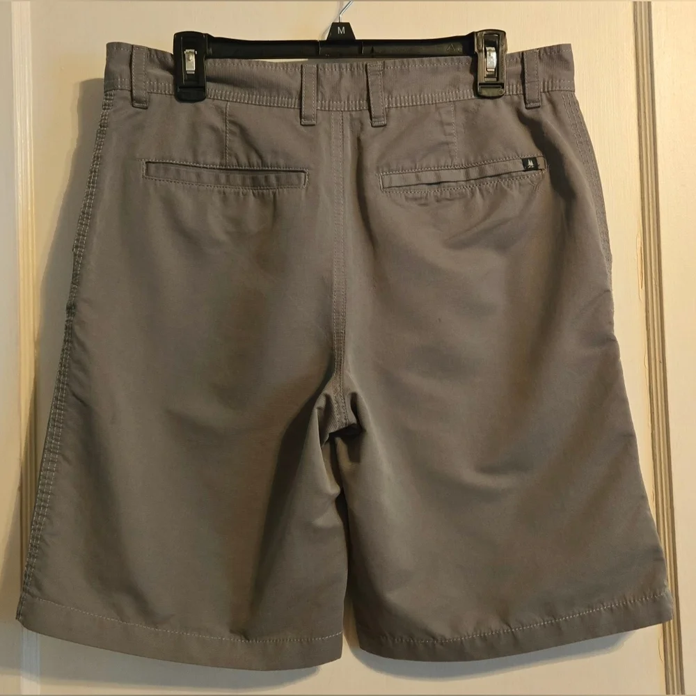 NWOT | G.H. Bass & Co. | Men's Explorer Performance Short | Olive Green | 32